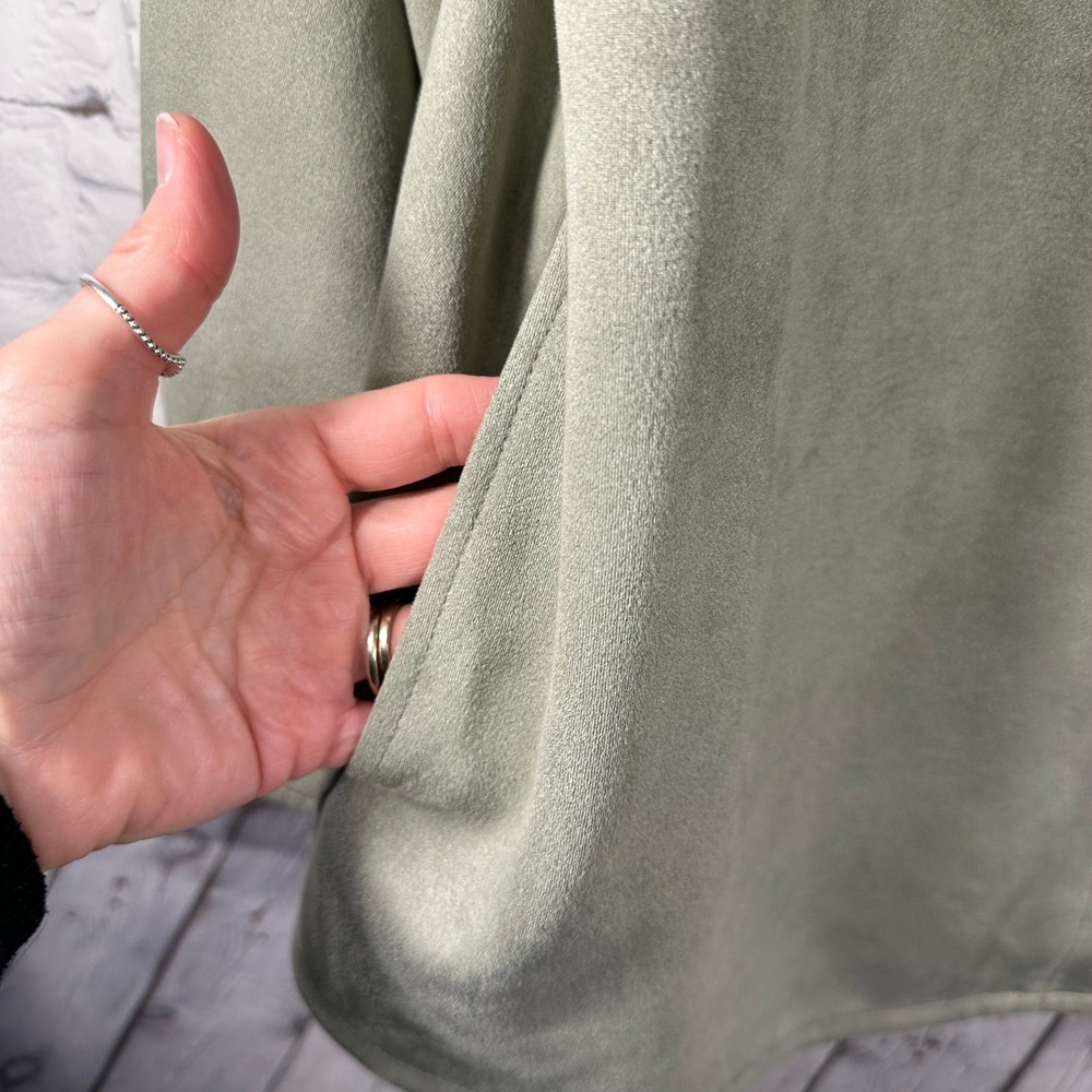 Levis Faux Suede Shacket Sage Green Button Up‎ Shirt Jacket LW2WS235 Womens 1X - Picture 11 of 15